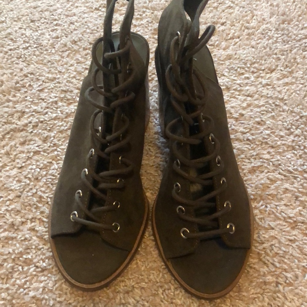 Never worn. Army green shoes